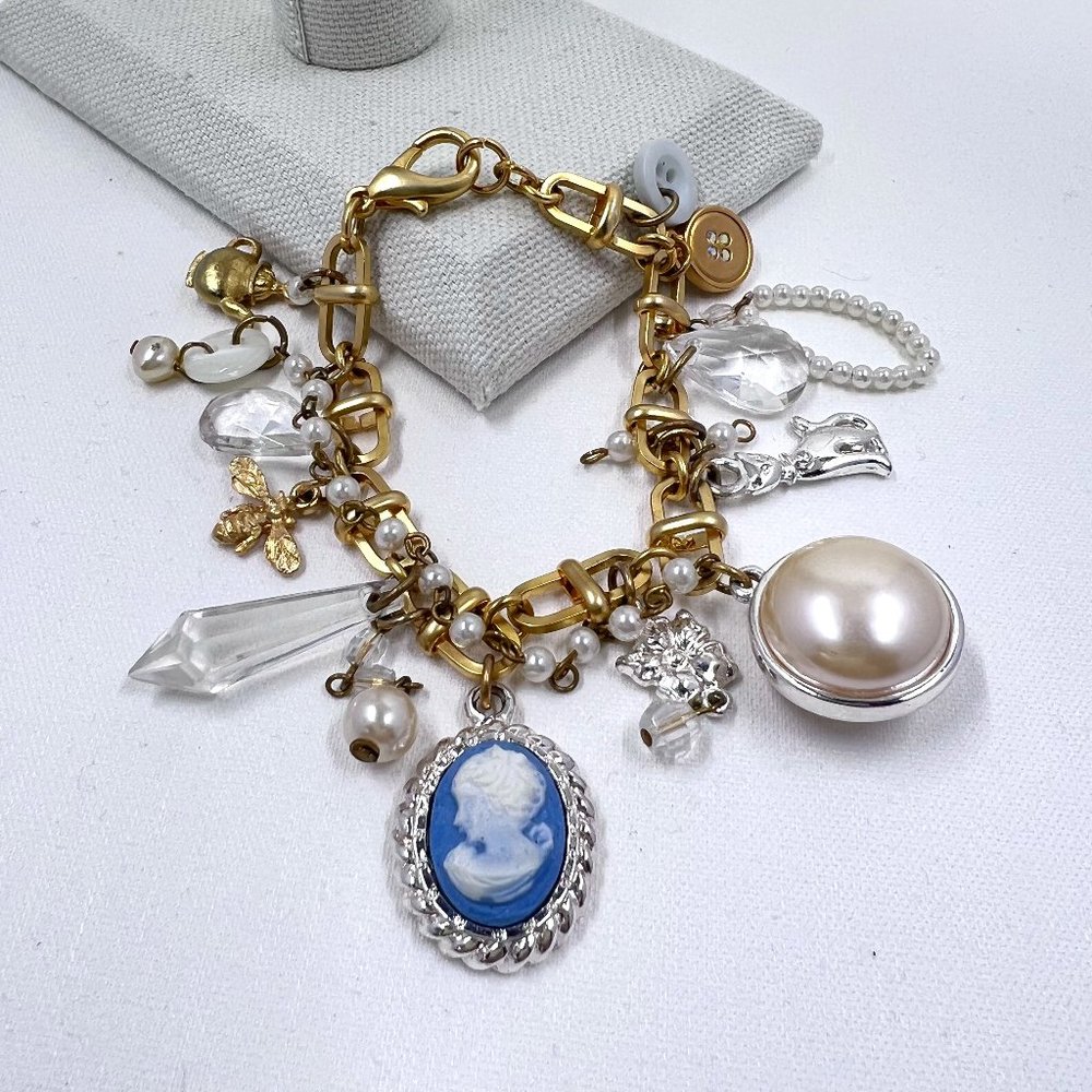 Gold Toned 7” Large Charm Bracelet